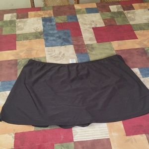 Women's swim squirt